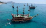 Pirate ship tour