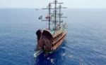 Pirate ship tour