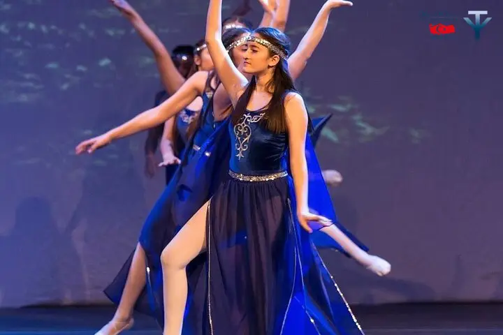 نمایش رقص آتش آناتولی در کنیالتی 