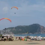 پاراگلایدر در کنیالتی