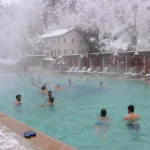 چشمه های آب گرم یالووا