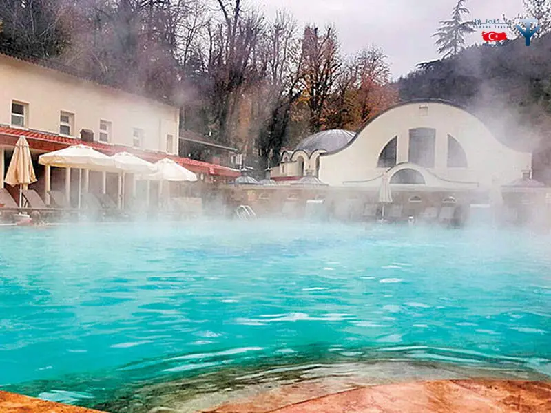 چشمه های آب گرم یالووا