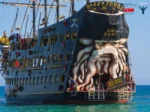 کشتی دزدان دریایی مورات پاشا