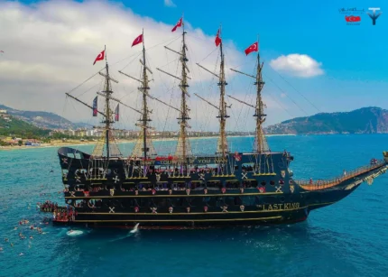 کشتی دزدان دریایی استانبول